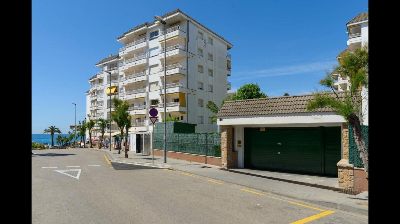 Romantico Piso De La Playa Fenals Apartment Lloret de Mar Bagian luar foto