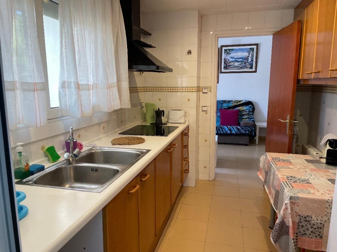 Romantico Piso De La Playa Fenals Apartment Lloret de Mar Bagian luar foto